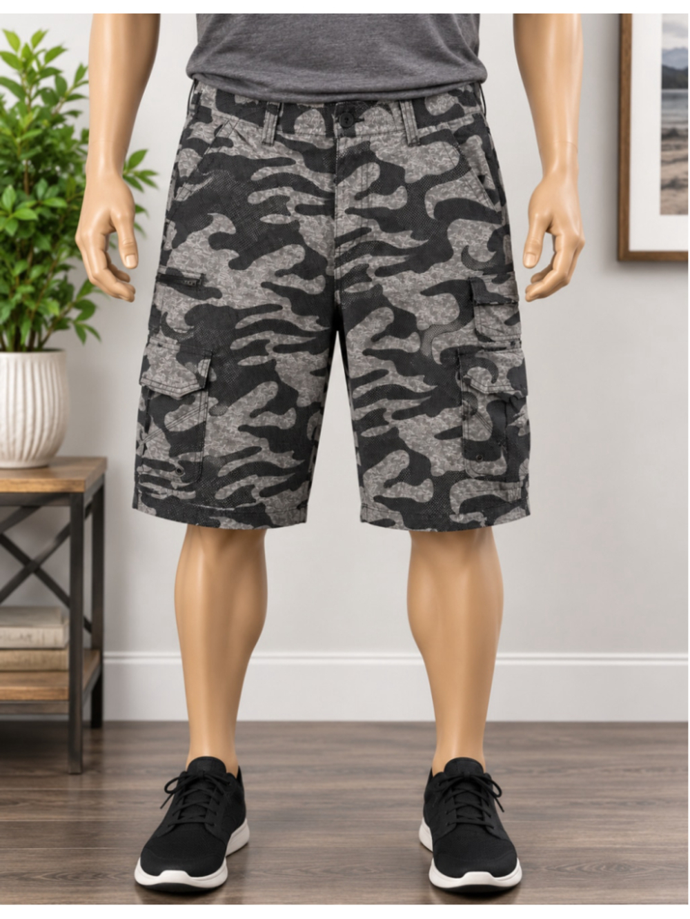 Men's Iron Co. Cargo Shorts Size 34 Grey Black Camo